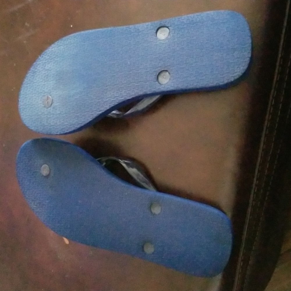 Shoes - Picture 5 of 5